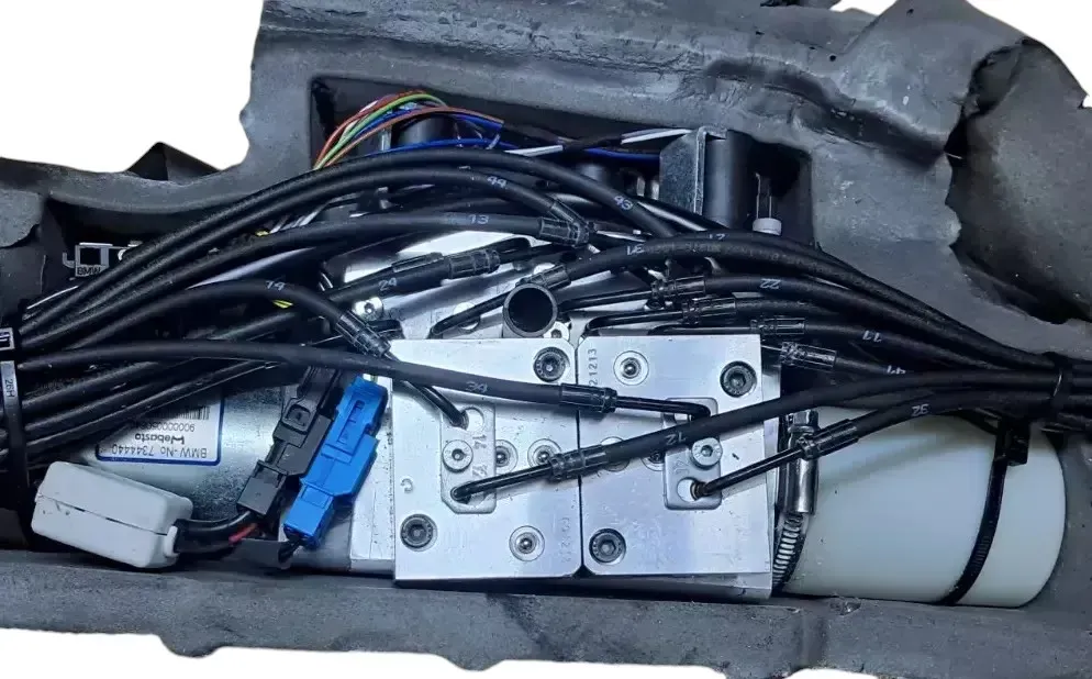 A4 8H 8E B7 B6 Cabrio Verdeckpumpe Verdeck Pumpe 8H0959247B - Bild 1