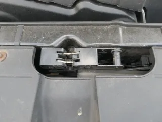 Audi A4 8K Motorhaube Motorhaubenschloß Schloß Klappenschloß vorn ## - Bild 1