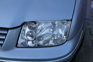 VW Bora Stoßstange vorne Frontstoßstange Stoßfänger vorn blau LB5S - Bild 7