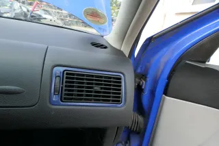 Golf 4 Bora Mitteltunnel Becherhalter Lüftungsdüse Dekor blau ++ selbst lackiert - Bild 9