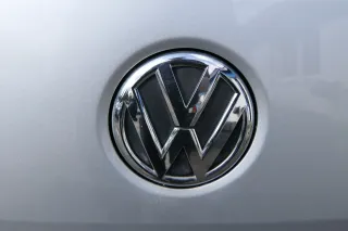 VW Polo 6R Griff Heckklappe Heckklappengriff Öffner Taster Schalter Betätigung - Bild 2