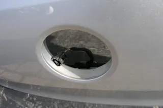 VW Polo 6R 6C Heckklappe Kofferraumklappe Klappe Scheibe grau silber LA7W - Bild 3