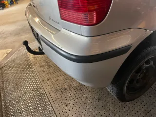 VW Polo 6N2 Stoßstange hinten Heckstoßstange Stoßfänger blau silber LB7Z - Bild 2