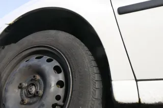 VW Polo 6N2 Kotflügel vorne links weiß LB9A (bis unterm Schweller) - Bild 2