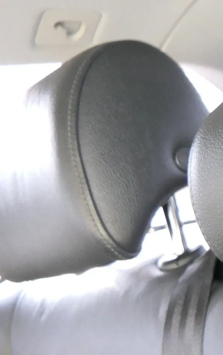 Audi A6 4F C6 Kopfstütze hinten rechts Kopfstützen Leder - Bild 1