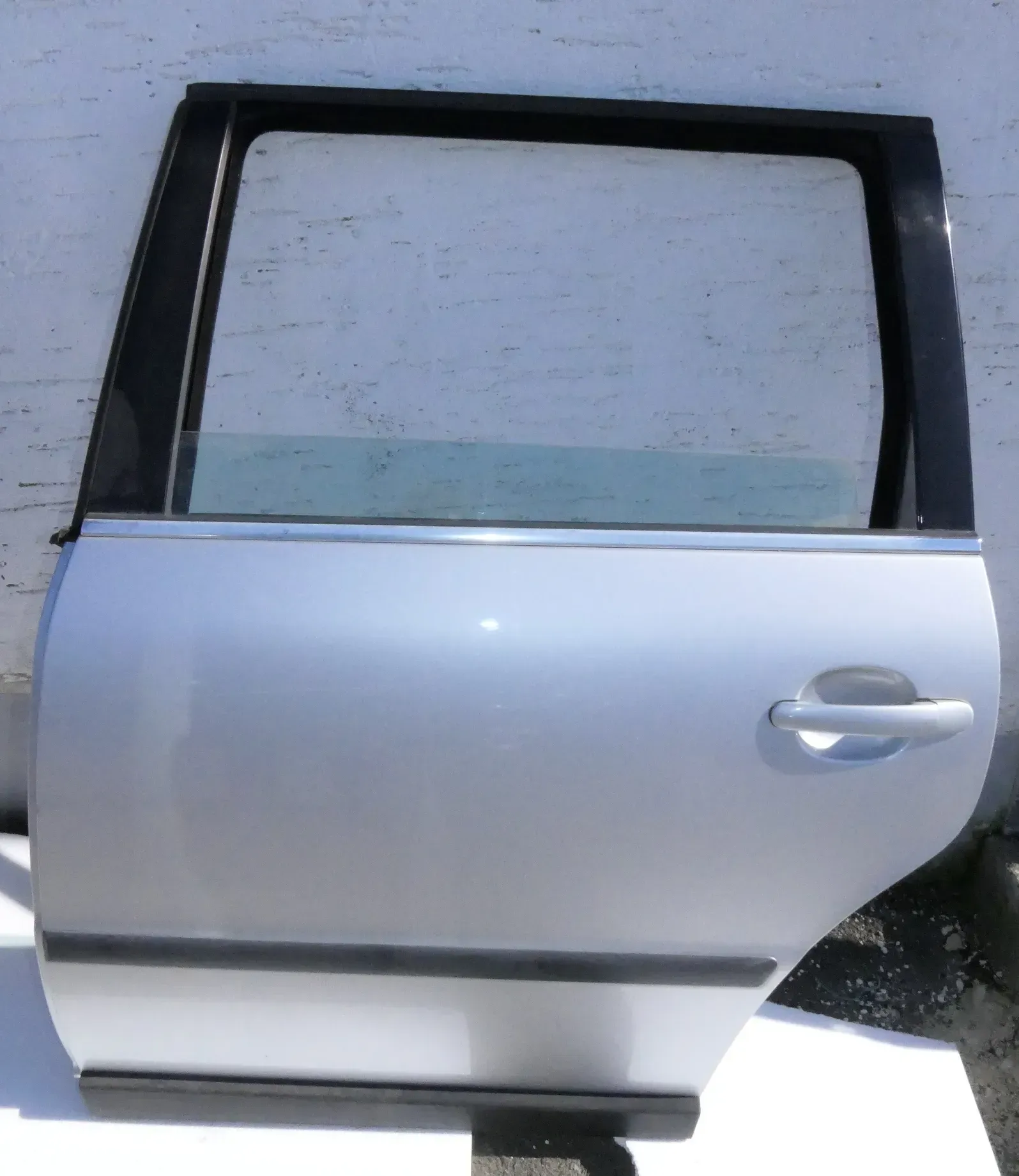 VW Passat 3B 3BG Kombi Variant Tür hinten links silber LA7W 114600 - Bild 1