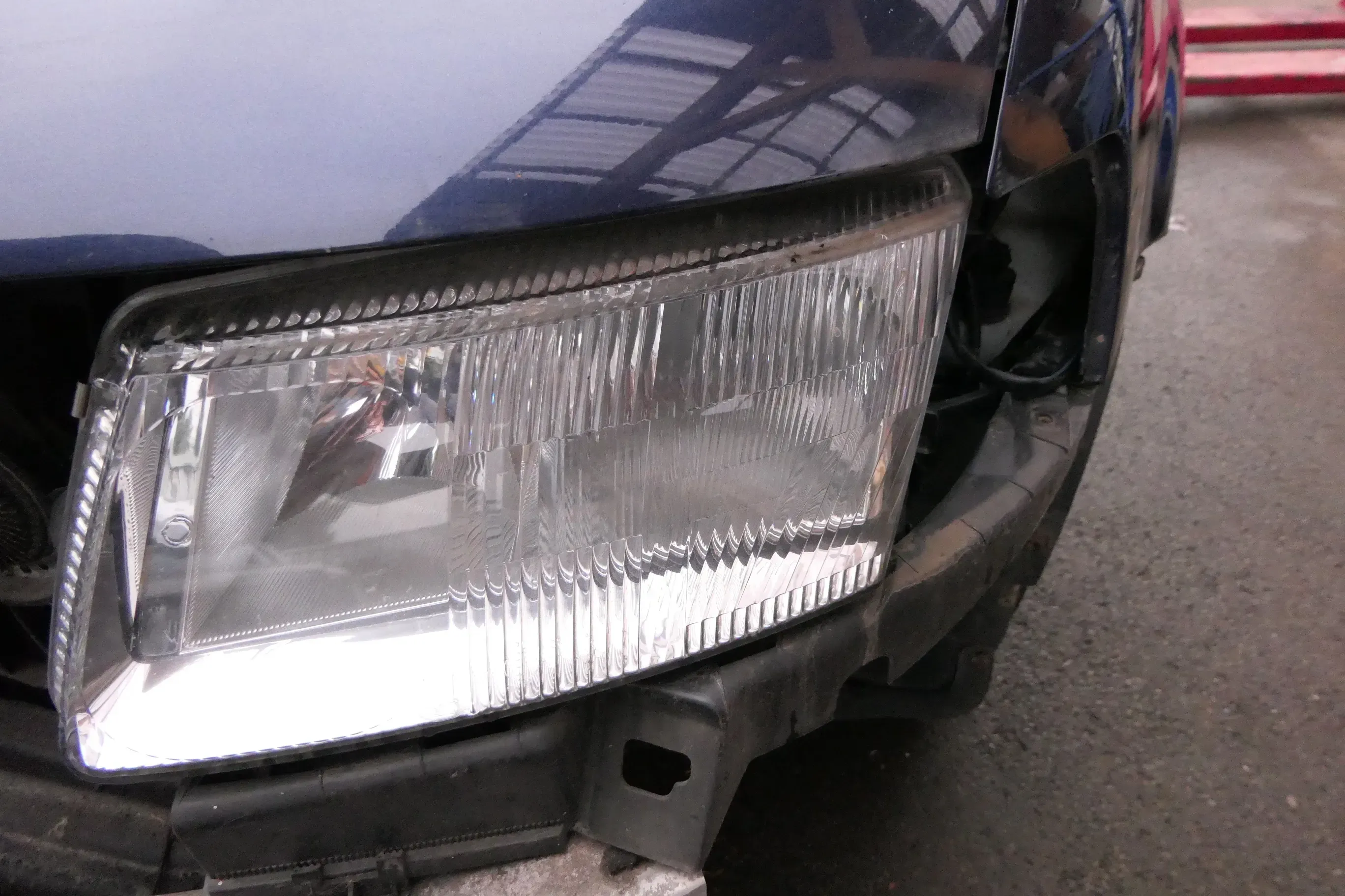 VW Passat 3B Scheinwerfer vorne links Fahrerseite (OHNE Nebelscheinwerfer - Bild 1