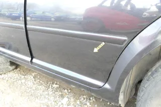 VW Golf 4 Bora Tür hinten links nur Kombi / Variant schwarz LC9Z ohne Anbauteil - Bild 3