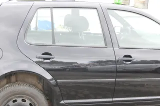 VW Golf 4 Limousine Tür hinten rechts schwarz LC9Z blackmagic (KEINkombi) p - Bild 1
