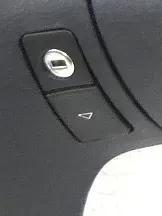 Audi A8 4D Handschuhfach Betätigung Schalter Öffner 4D1857147A 4D1857147C - Bild 1