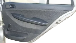 Fabia 6Y Kombi Türverkleidung Verkleidung Tür hinten rechts Türgriff Griff onyx - Bild 1
