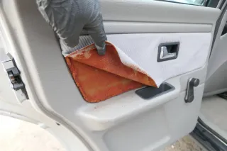 Audi 80 Türverkleidung Verkleidung Tür hinten links Griff Türgriff Öffner grau - Bild 2