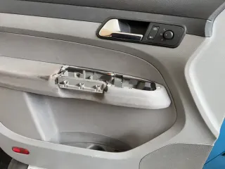 1x VW Caddy 3 2K Türverkleidung Verkleidung Tür vorne links grau Türgriff Griff - Bild 3