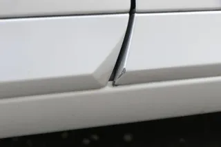 A4 B7 8E NUR Zierleiste Leiste Abdeckung Tür vorne rechts unten silber LY7W - Bild 3
