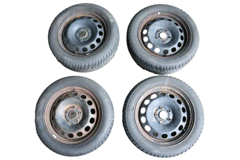 VW Passat 3C Golf Reifen Winterrreifen M&S 205/55 R16 91H Felgen ca. 7mm