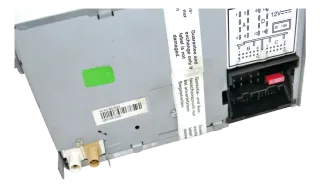 VW Golf 5 Radio CD Player Original RCD300 1K0035186J mit Code - Bild 2