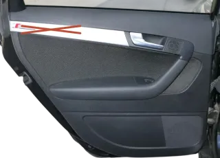 1x Audi A3 8P Türverkleidung Verkleidung Tür hinten links 4/5-Türer schwarz - Bild 3