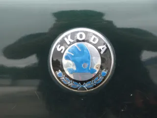 Fabia 6Y6 Schrägheck Heckklappe Kofferraumklappe hinten grün LF8T Scheibe - Bild 18