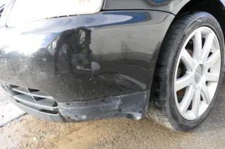 Audi A3 8L Stoßstange Frontstoßstange vorne schwarz LY9B mit Grill - Bild 2