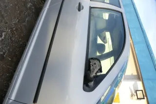 VW Golf 4 Tür vorne rechts Beifahrertür 2/3-Türer silber grau LB7Z ohnAnbauteile - Bild 3