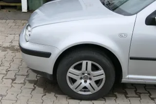 VW Golf 4 1J Kotflügel vorne links silber LA7W - Bild 1