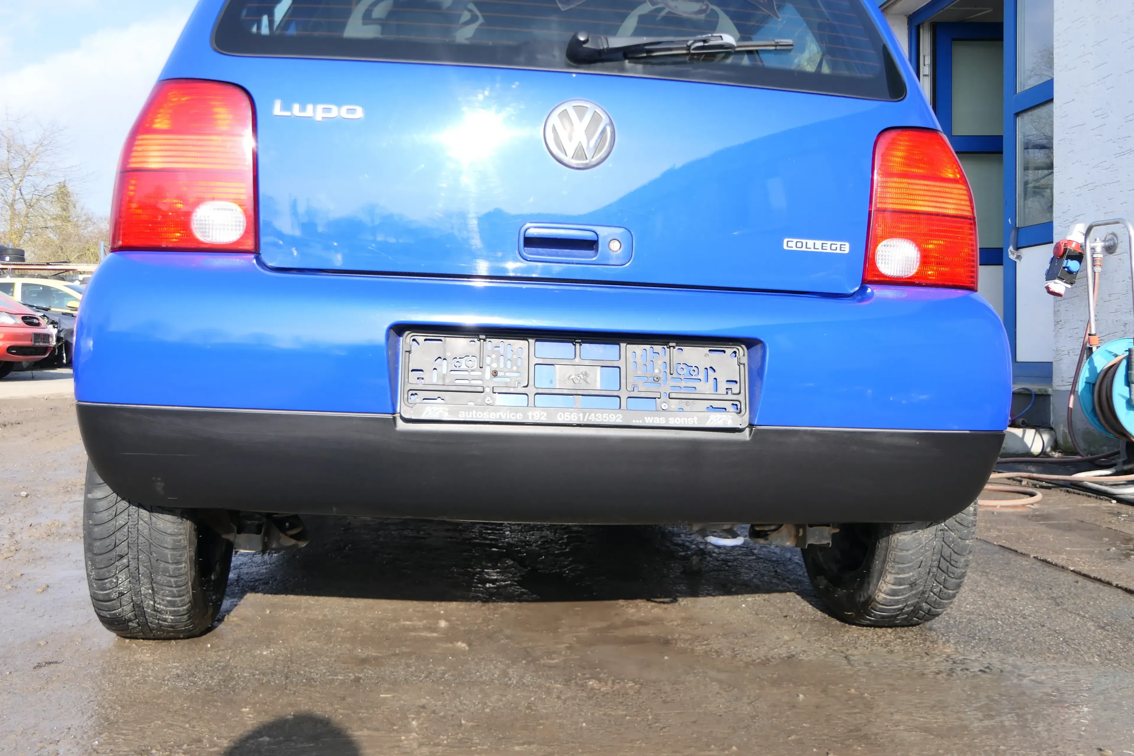 VW Lupo Stoßstange hinten Heckstoßstange Stoßfänger blau LW5Z - Bild 1
