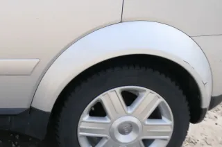 A2 8Z Kotflügel Abdeckung Verbreiterung Radabdeckung hinten links silber LY7W - Bild 3
