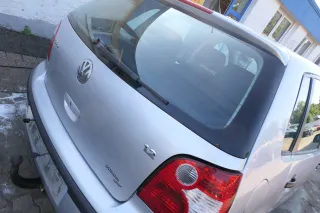 VW Polo 9N3 Fun Heckklappe Kofferraumklappe Klappe hinten Scheibe silber LA7W - Bild 4