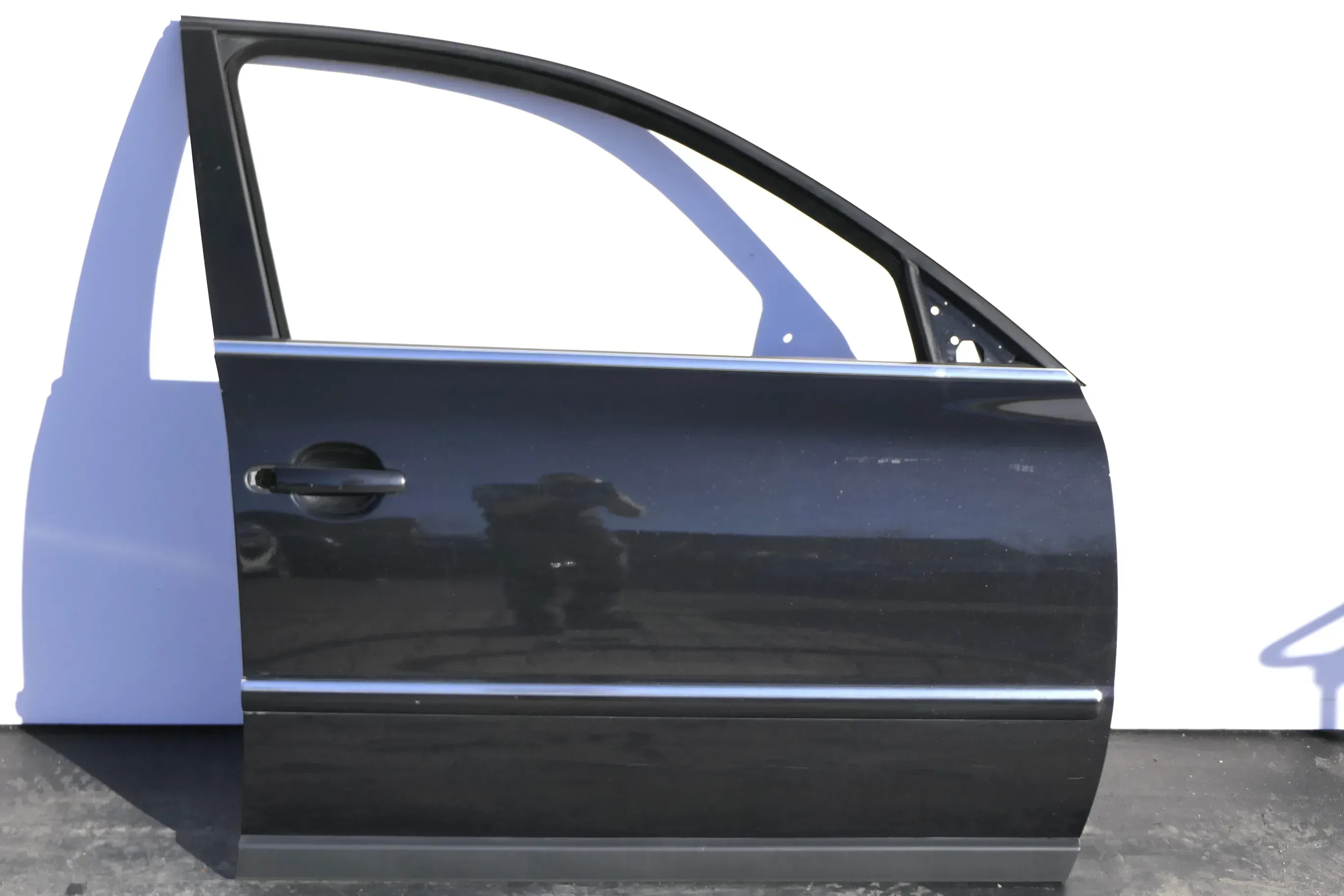 VW Passat 3B 3BG Kombi + Limo Tür vorne rechts Beifahrertür schwarz LC9Z black d - Bild 1