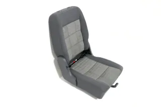 VW Touran Sitz hinten rechts (hinter Beifahrersitz) Rücksitz anthrazit Isofix 74 - Bild 6