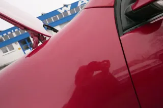 VW Golf 5 V 1K Kotflügel vorne links wein-rot braun LA3W gebördelt - Bild 6