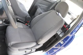 VW Fox Sitz Fahrersitz vorne links OHNEAirbag höhenverstellbar  v - Bild 1