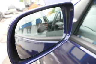 VW Golf 4 Bora manueller Spiegel vorne links Außenspiegel blau LB5N Glas - Bild 5