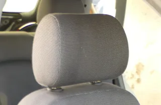 1x Audi A3 8L Kopfstütze vorne oder hinten (rechts / links) blau maritimblau - Bild 1