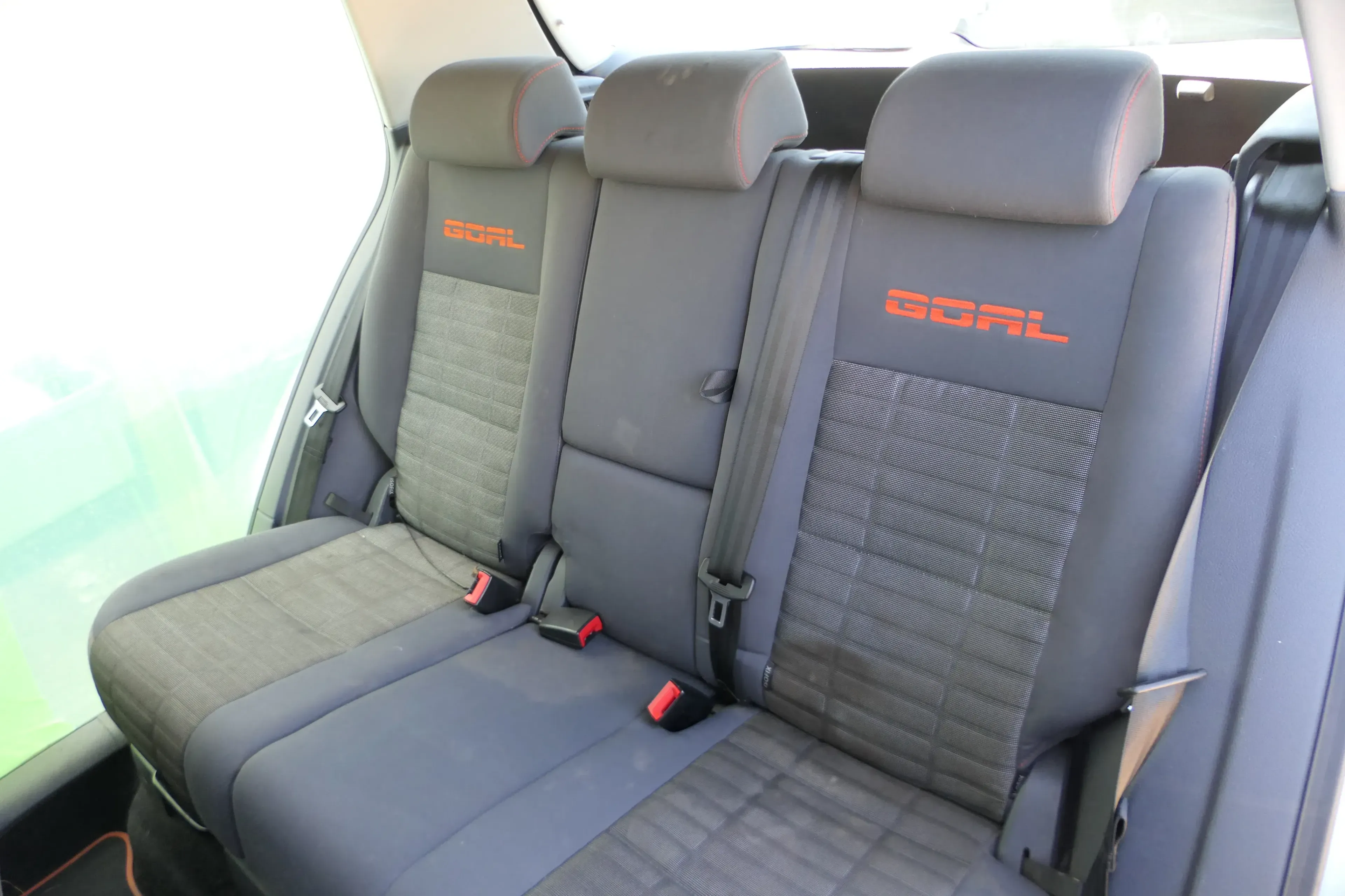 VW Golf 5M Plus Sitze Rückbank Rücksitzbank Lehne hinten Tour orange Nähte Goal - Bild 1