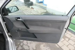 1x VW Polo 9N Türverkleidung Verkleidung Tür vorne rechts 2/3-Türer Beifahrertür - Bild 4
