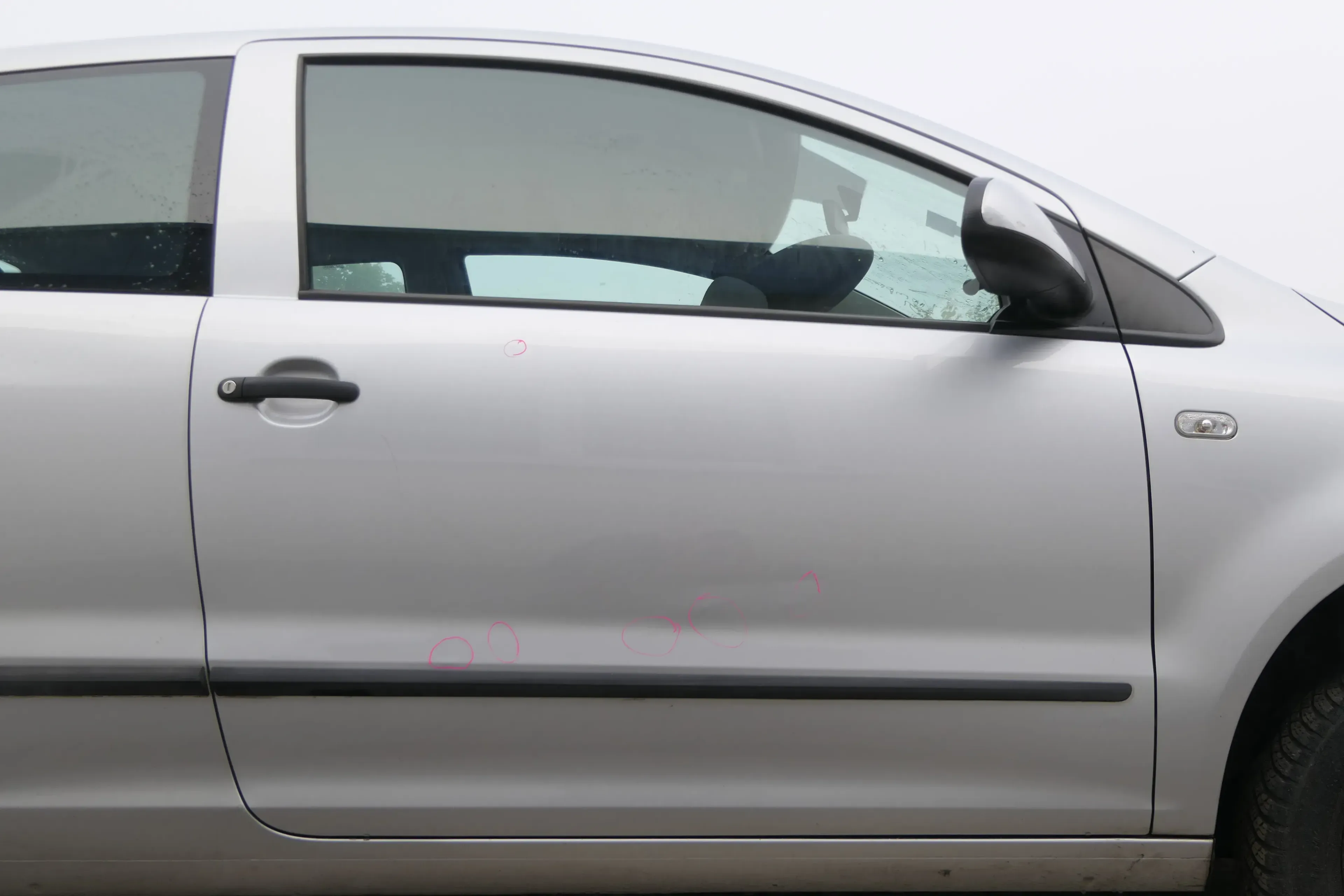 VW Fox 5Z Tür vorne rechts Beifahrertür silber LA7W grau - Bild 1