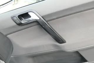 1x VW Polo 9N Türverkleidung Verkleidung Tür vorne rechts 2/3-Türer Beifahrertür - Bild 5