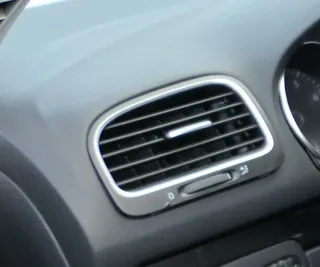 VW Golf 6 Lüftungsdüse Düse Lüftung Frischluftausströmer links 5K0819703J VAL - Bild 1