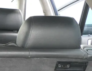 Audi A4 B5 A6 4B Kopfstütze hinten rechts oder links Leder schwarz Buffalino - Bild 2