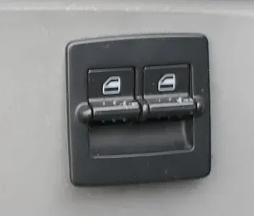 VW New Beetle Schalter elektrische Fensterheber 2-Fach links vorne - Bild 1