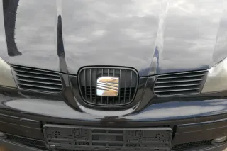 Seat Arosa 6H Stoßstange Frontstoßstange vorne schwarz L041 Facelift + Grill - Bild 5