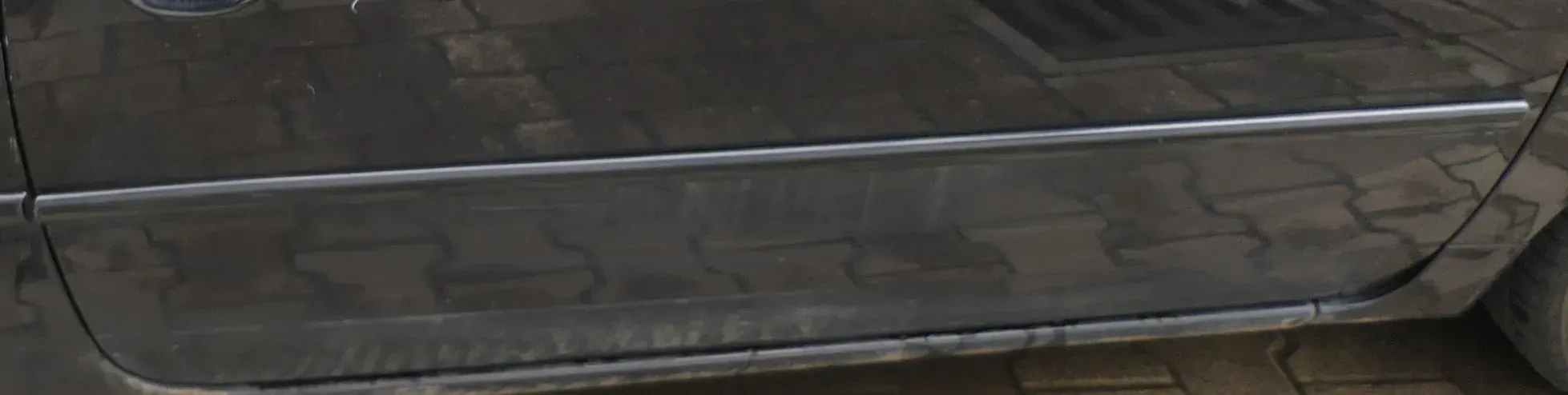Lupo NUR Zierleiste Leiste Abdeckung an der Tür vorne rechts schwarz L041 - Bild 1