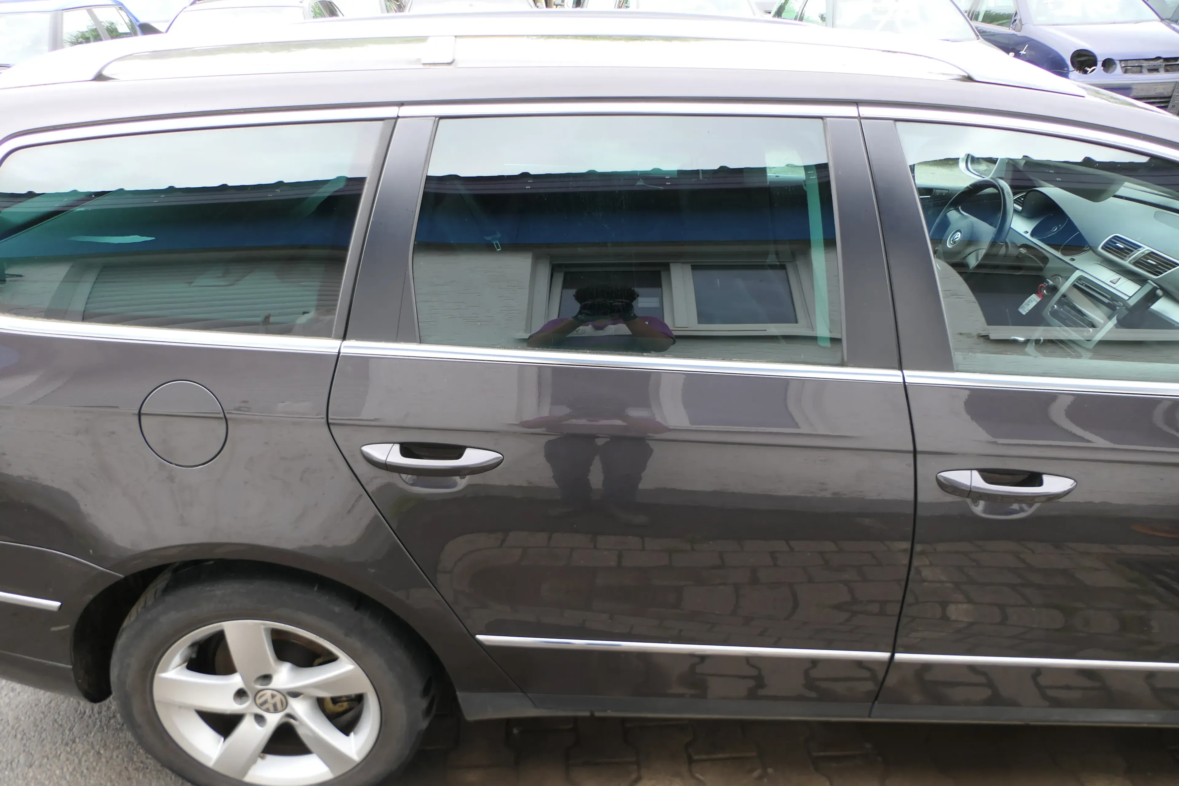 VW Passat 3C Kombi Variant Tür hinten rechts braun LC8Z - ohneAnbauteile - Bild 1