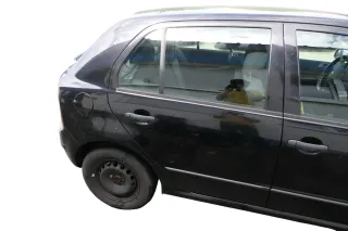 Skoda Fabia 6Y Limousine Schrägheck Tür hinten rechts schwarz LF9R - Bild 1