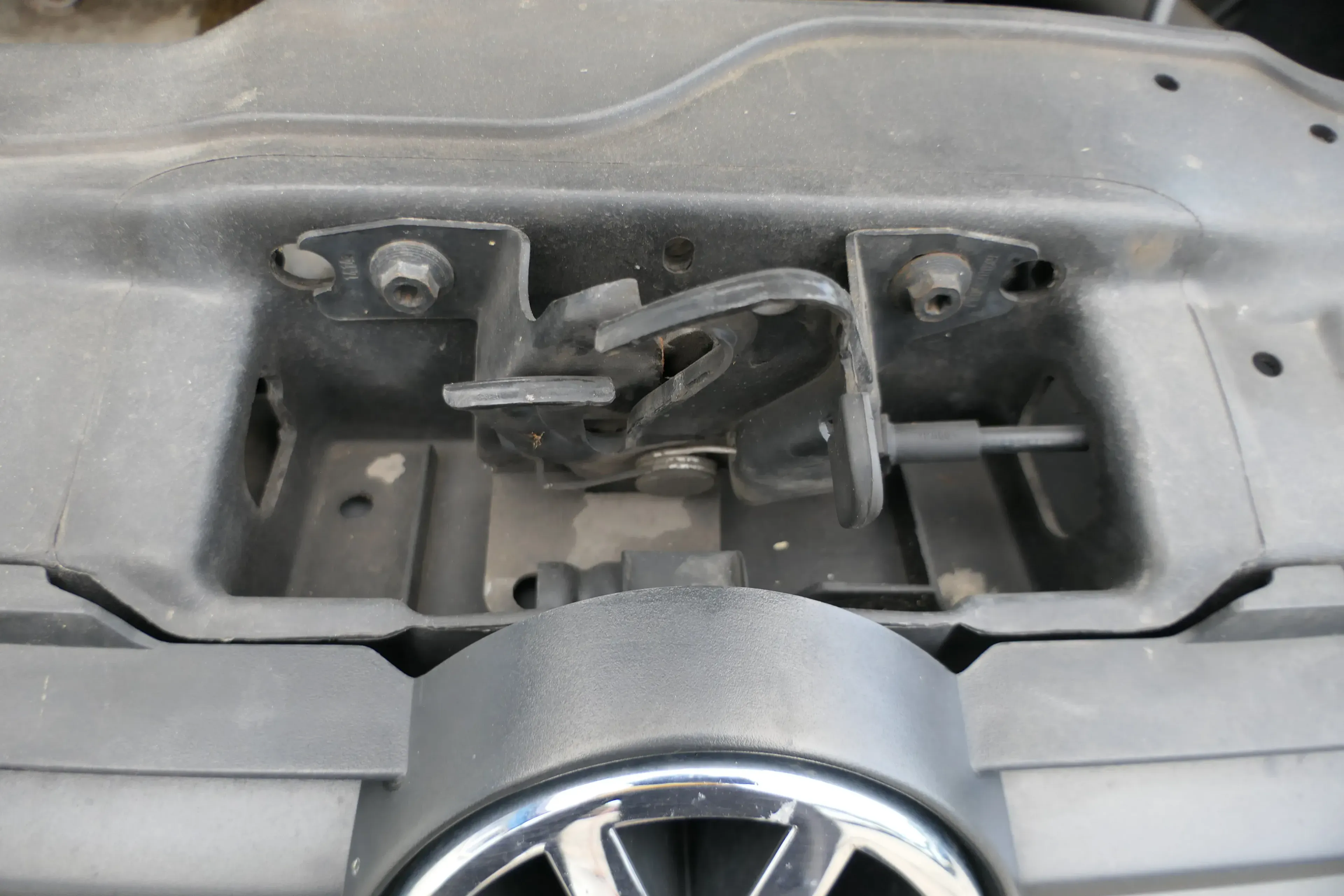 VW Lupo Arosa Motorhaube Motorhaubenschloß Schloß Klappenschloß vorn - Bild 1