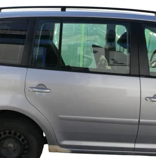 VW Touran 1T 1T3 Tür hinten rechts silber LA7W - ohne Anbauteile - Bild 1