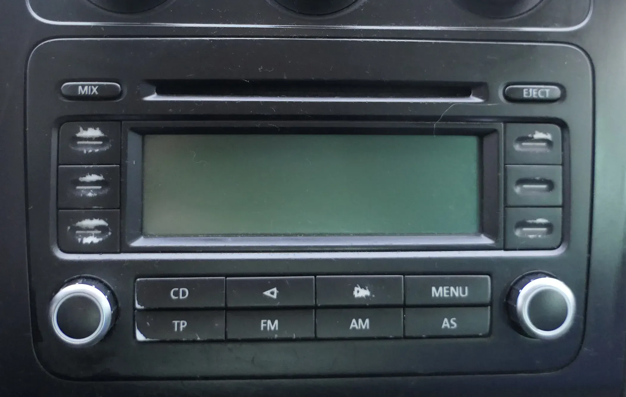 VW Golf 5 Radio CD Player Original RCD300 BVX 1K0035186P mit Code - Bild 1