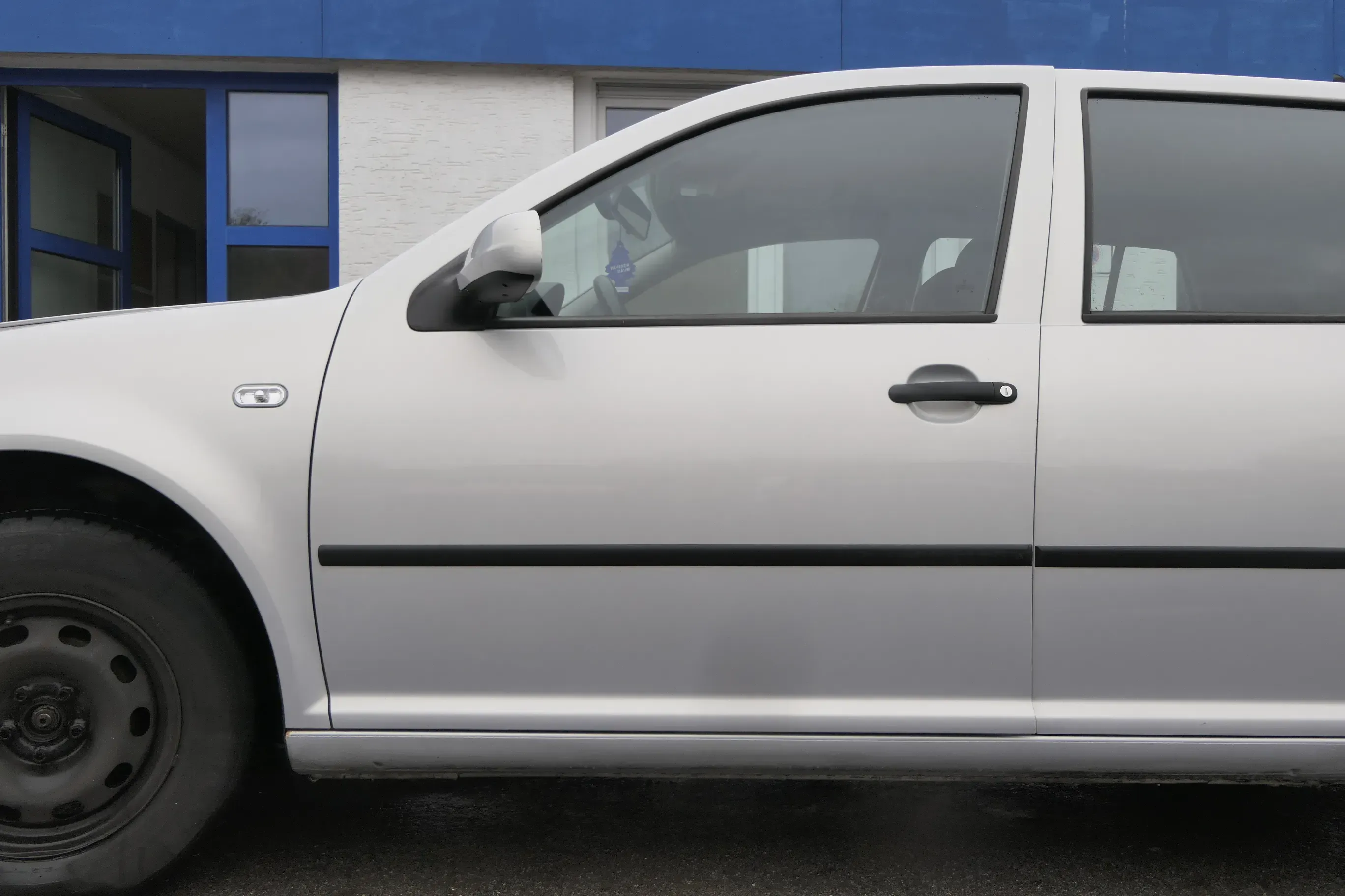 VW Golf 4 Bora Tür vorne links Fahrertür 4/5-Türer+ Kombi Avant silber grau LB7Z - Bild 1