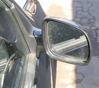 VW Golf 4 Bora manueller Spiegel vorne rechts Außenspiegel schwarz L041 - Bild 2